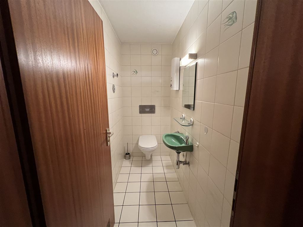 Gäste WC OG