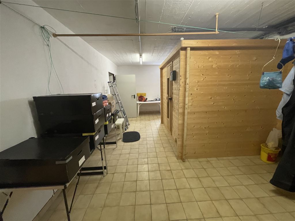 Waschraum mit Sauna UG