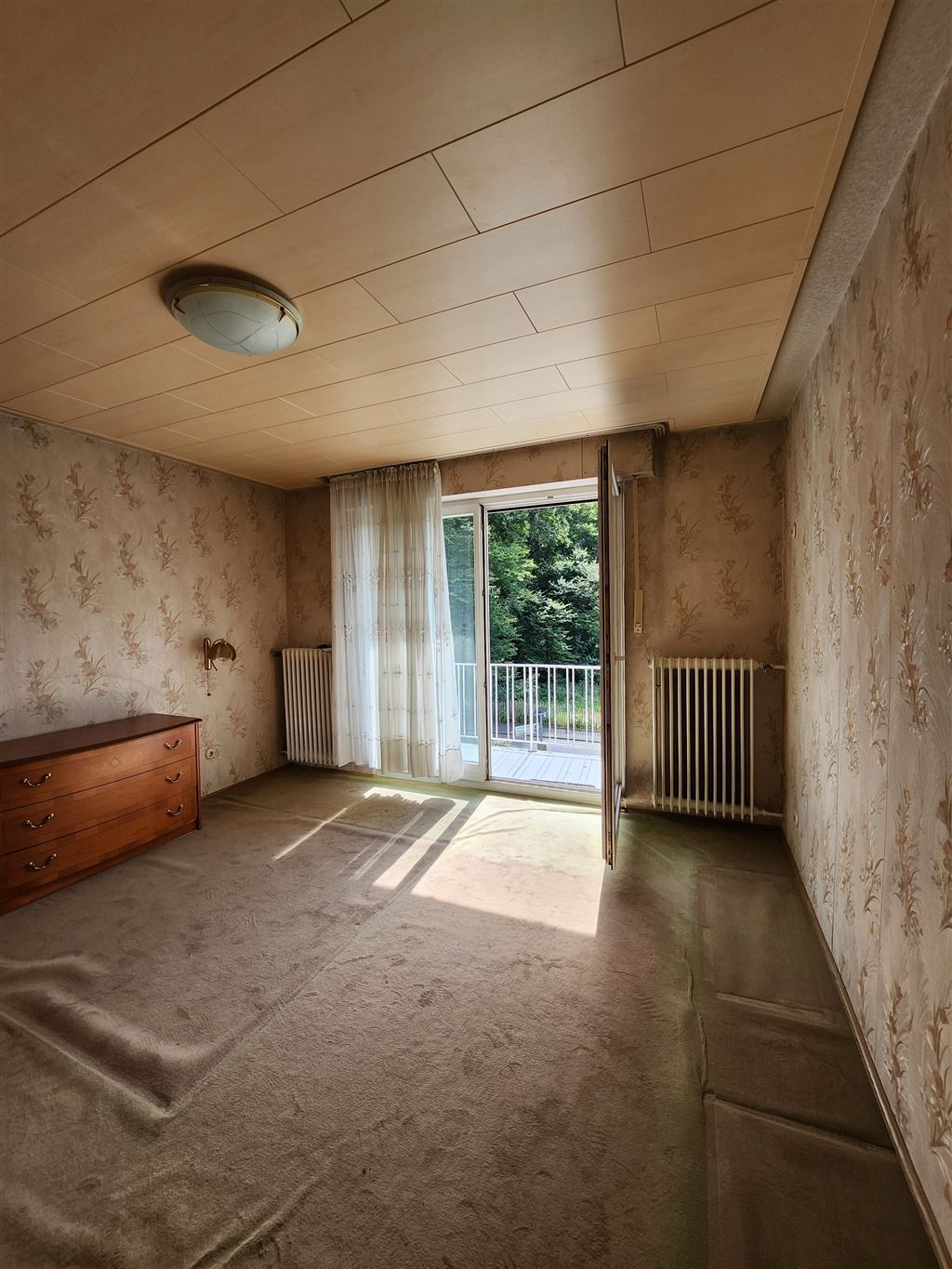 3 Schlafzimmer mit Balkon oben