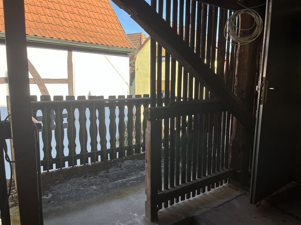 Kleiner Balkon im OG