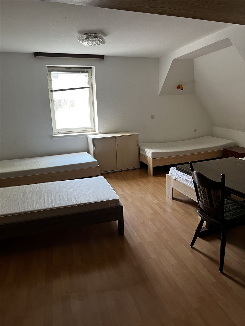 Schlafzimmer DG